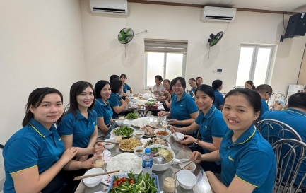 ẤM ÁP NGHĨA TÌNH TỪ “BỮA CƠM CÔNG ĐOÀN NĂM 2025” TẠI SKYPEC – CHI NHÁNH VẬN TẢI